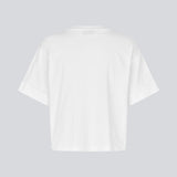 Figursyet hvid t-shirt med korte ærmer. Patayamd t-shirt har en rund hals. Modellen er 175 cm og har en str. S/36 på.

Materiale:
100% Økologisk Bomuld
