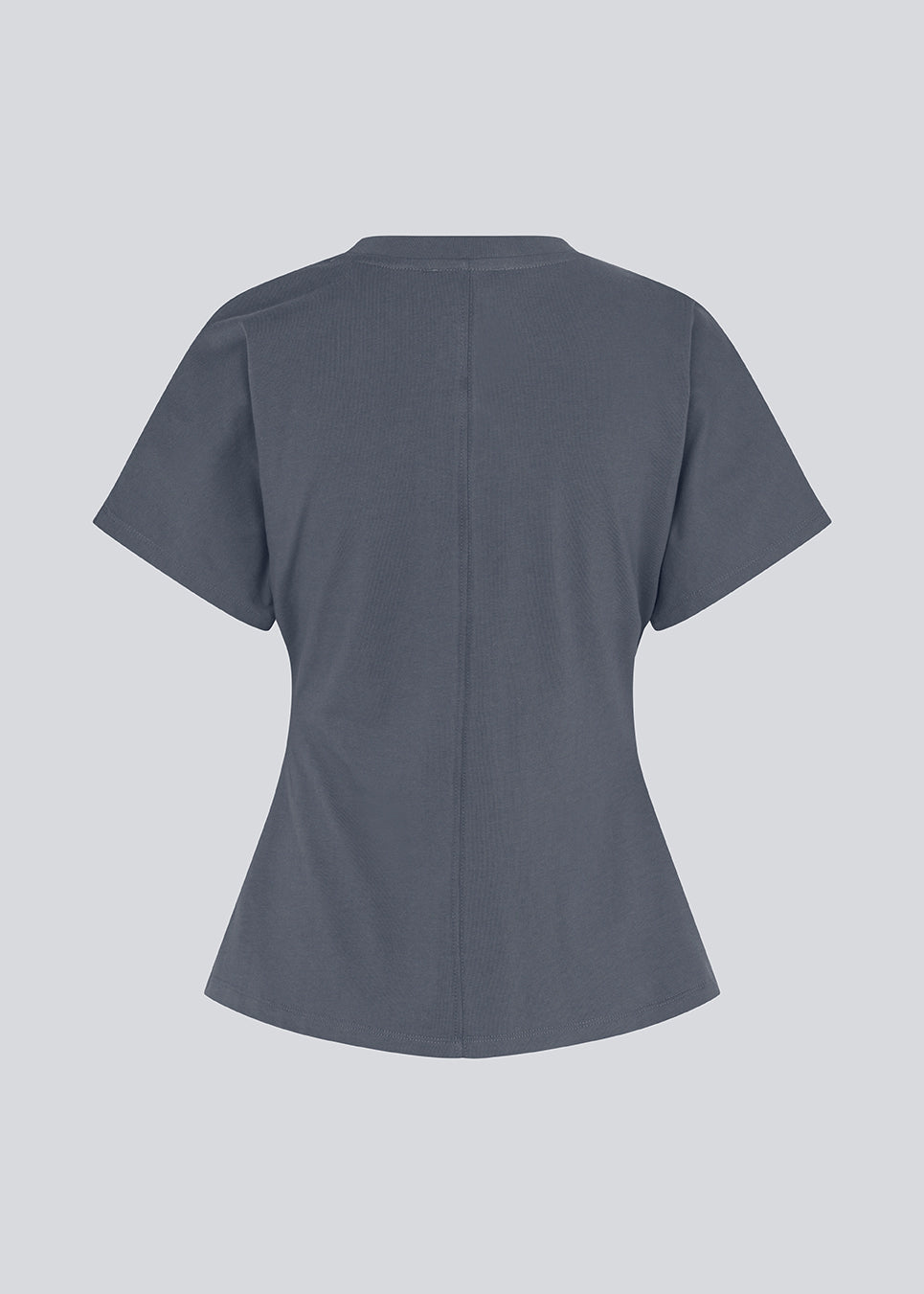 Figursyet t-shirt med korte ærmer. Patayamd t-shirt har en rund hals og rynkedetaljer i  siden.