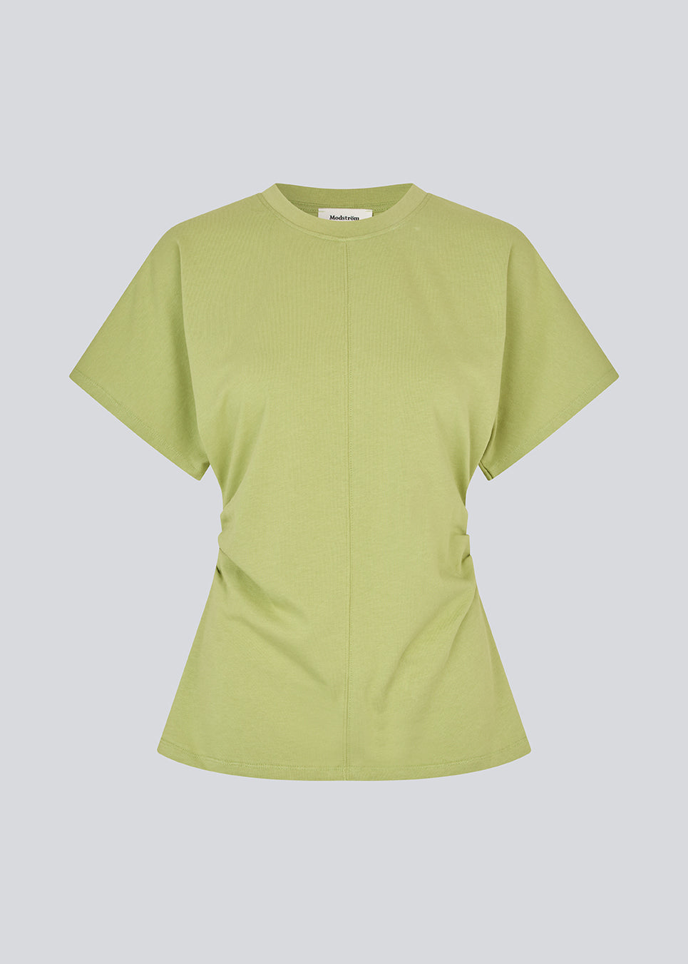 Figursyet grøn t-shirt med korte ærmer. Patayamd t-shirt har en rund hals og rynkedetaljer i siden. Modellen er 175 cm og har en str. S/36 på.


Materiale:
100% Økologisk Bomuld
