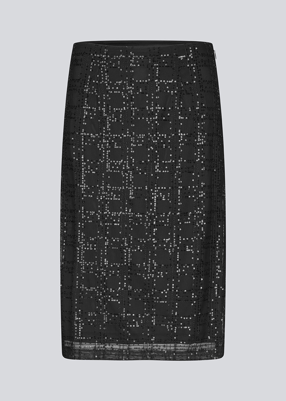 Sort mellemlang nederdel med i et transparant materiale med palietter. Paerleenmd skirt har foer og en usynlig lynlås i siden.
