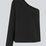One shoulder top i sort med langt ærme i let, vævet kvalitet. PerryMD top har en løs pasform. Modellen er 175 cm og har en størrelse S/36 på. Indersøm (S/36): 81 cm Bukserne forlænges med 0,5 cm for hver størrelse. Modellen er 173 cm og har en størrelse S/36 på