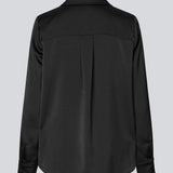 Sort klassisk skjorte med knappelukning fortil i satin. Pietromd shirt har en løs pasform og skjorte krave.&nbsp;