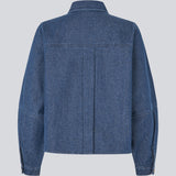 Løs skjorte i bomuldsdenim. Possymd shirt har en skjortekrave, knappelukning og en forlomme på brystet.&nbsp;