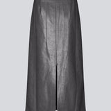 Nederdel i skinnede imiteret læder. Ridgemd skirt har en høj talje og en slids bag på - perfekt til både et råt og feminint look.
