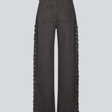 Sorte/mørkegrå Jeans med brede ben. Riyamd pants har høj talje og snørredetaljer langs benene, der giver den et cool og edgy look.