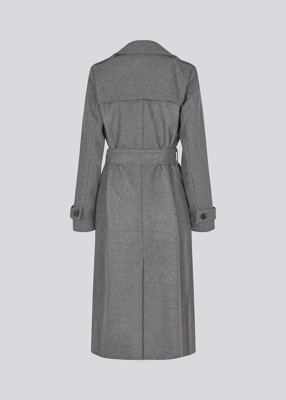 Klassisk, dobbeltradet grå uldfrakke med krave og revers. ShayMD coat har bredt taljebælte, skulderstropper, brede manchetter og stormflap. Med for og slids bagpå.