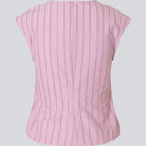 Figursyet feminin top med roseprint, rynkedetaljer, korte ærmer og V-udskæring. Starleemd Top kombinerer elegance og komfort med et moderne flatterende snit.