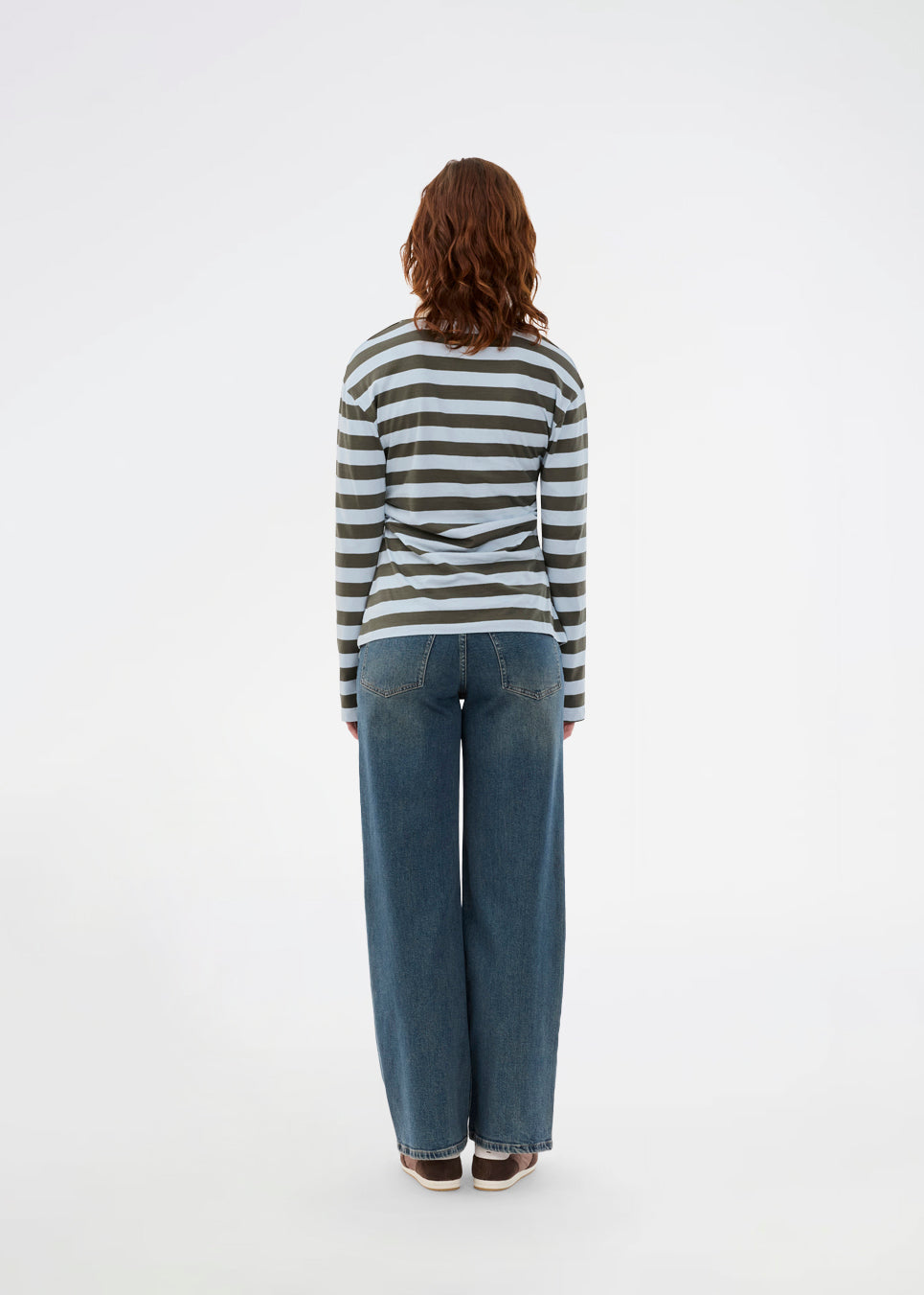 Figursyet polo med tykke striber og brystlogo. Stetsonmd polo har krave, lange ærmer og knappelukning ved brystet. En stilfuld polo, der skiller sig ud og løfter både habitbukser og jeans til et skarpt look.