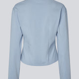 Let cropped t-shirt i blød 100% økologisk bomuld. TampaMD T-Shirt har rund hals, lange ærmer og figursyet pasform - en stilren og trendy basis-top, perfekt til lag-på-lag eller casual looks.