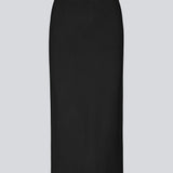 Lang pencil nederdel i jersey med tætsiddende pasform. TannyMD long skirt har høj talje med beklædt elastik og slids midtbag. 
