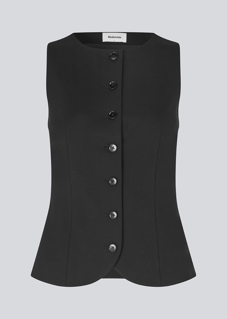 Ærmeløs sort top/vest med knappelukning i jersey. Tannymd &nbsp;top er figursyet og har en rund hals. materiale skaber en perfekt pasform. Modellen er 175 cm og har en str S/36 &nbsp;på.
