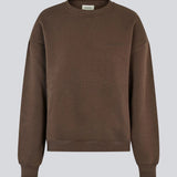 Brun sweatshirt i bomuldsblanding med logo. TiaMD sweat har en rund halsudskæring og ribkant ved både bund og ærmer.