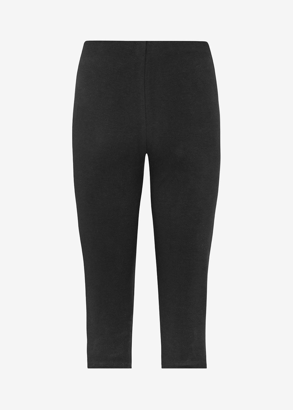 Moderne og alsidige capribukser. Trackermd capri pants er designet i en tætsiddende silhuet med en cropped benlængde, der giver et rent og minimalistisk udtryk. En stilren garderobefavorit, der nemt kan styles med både oversized skjorter, strik og blazere.