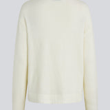 Løs off white strik med rund halsudskæring. TreeMD o-neck has lange brede ærmer med ribkant.