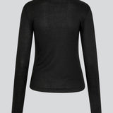 HarperMD LS top i sort er en tætsiddende top med lange ærmer og en rund hals i tynd, blød jersey. Modellen er 175 cm og har en størrelse S/36 på.