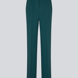 Mørkegrøn gale pants har et klassisk design. Buksen har lige, vide ben med pressefolder som skaber et elegant udtryk. Bukserne forlænges med 0,5 cm for hver størrelse.