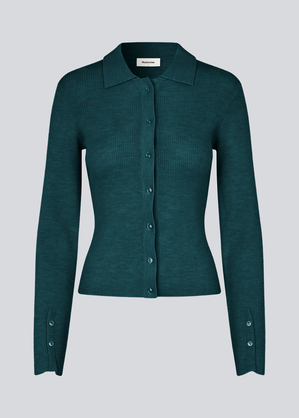 Grøn tætsiddende cardigan i blød ribstrik af uld. HirokiMD cardigan har krave, knapper foran og lange ærmer med slids og knapper.&nbsp;