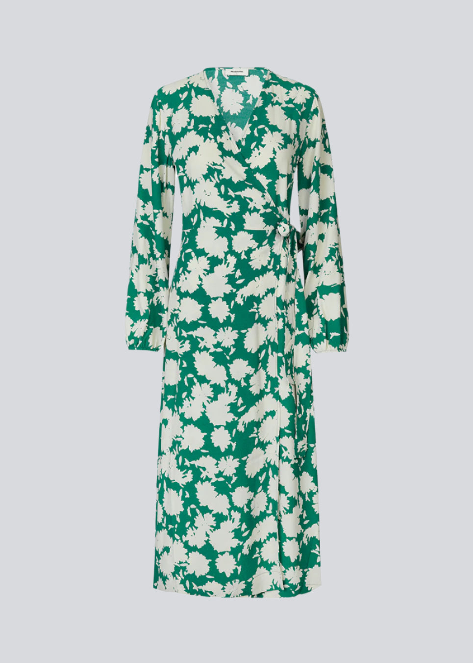 Langærmet kjole med v-udskæring og wrap-effekt med bindebånd i taljen. Længden på AllisonMD print dress går til anklerne. Materialet er en EcoVero viskosekvalitet.