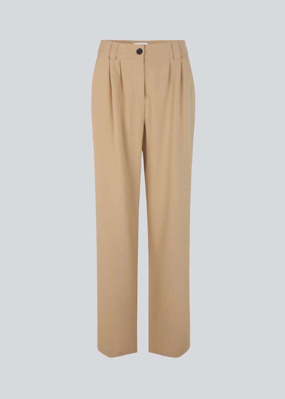 Bukser med afslappet pasform. AnkerMD wide pants har almindelig talje med læg foran og brede, lange ben. Dekorative paspolerede lommer bagpå og sidelommer.  Køb matchende blazer: AnkerMD blazer, i samme farve for at fuldende looket. 
