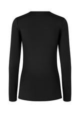 Langærmet bluse i sort med kropsnær pasform og i elastisk materiale. ArniMD top har en høj v-udskæring med wrap-effekt foran.