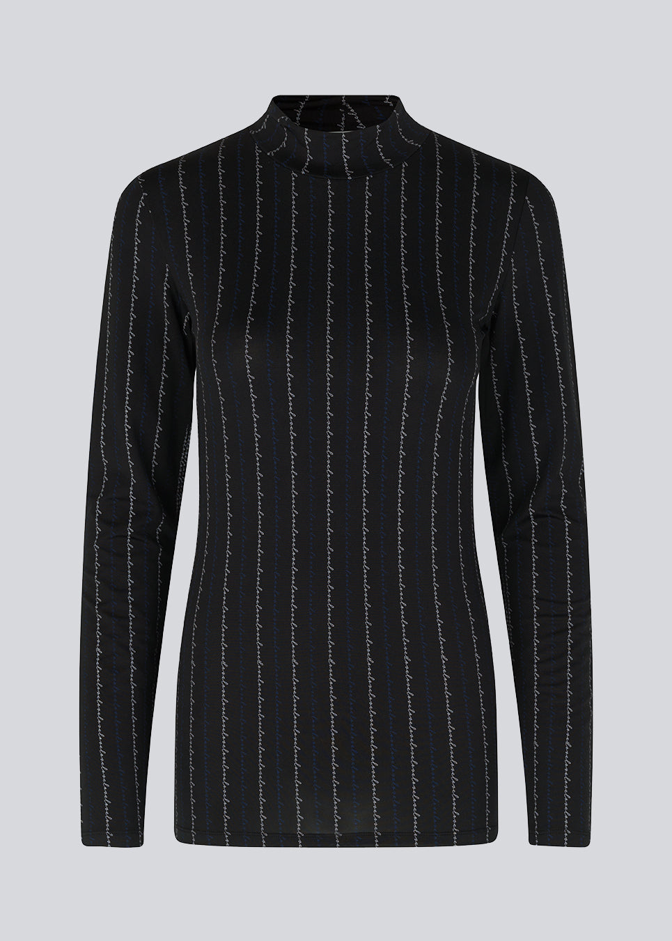 Langærmet top med tætsiddende look. BartoMD print top har en lav krave og lange ærmer. Toppen har et diskret all-over print.