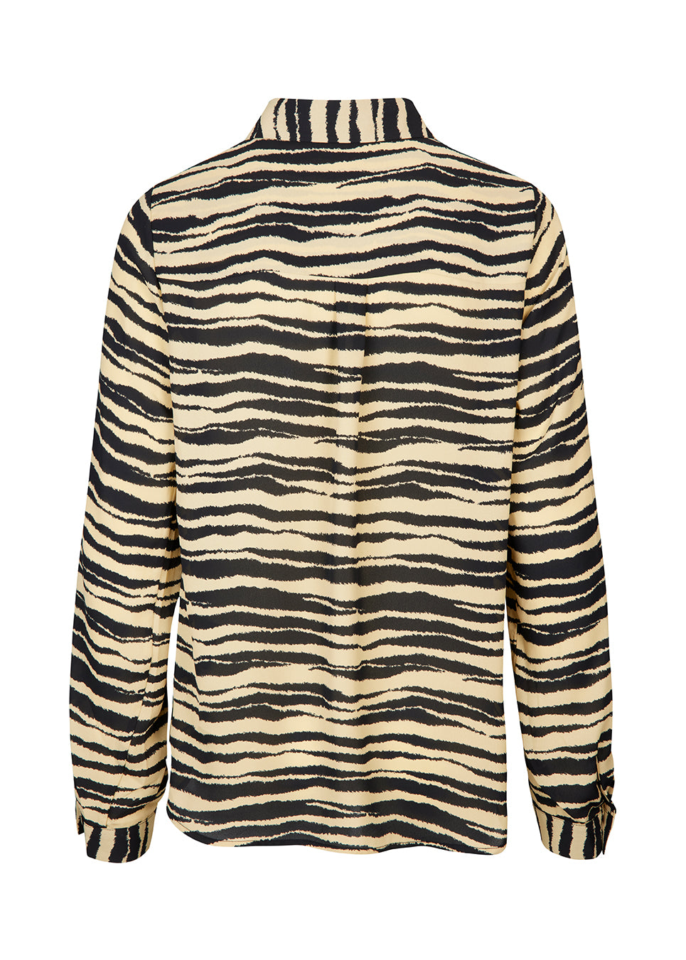 Skjorte i kvalitet af genanvendte materialer. BeckyMD print shirt har en afslappet pasform med brede ærmer med manchet, skjortekrave og knapper fortil.