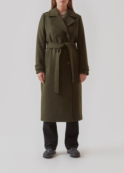 Køb coat Mørkegrøn uldfrakke – Modström DK