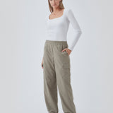 Cargobukser i nylon med elastisk talje og justerbare kanter med løbesnor. TrentMD pants har påsyede lommer på benene. Farven er Spring Stone.  TrentMD pants er lavet på samme model som vores meget populære og udsolgte AmayaMD pants. Dog i en kraftigere kvalitet, perfekt til efterår og vinter. 